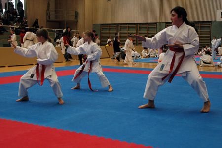 Kata-Team_0329.jpg